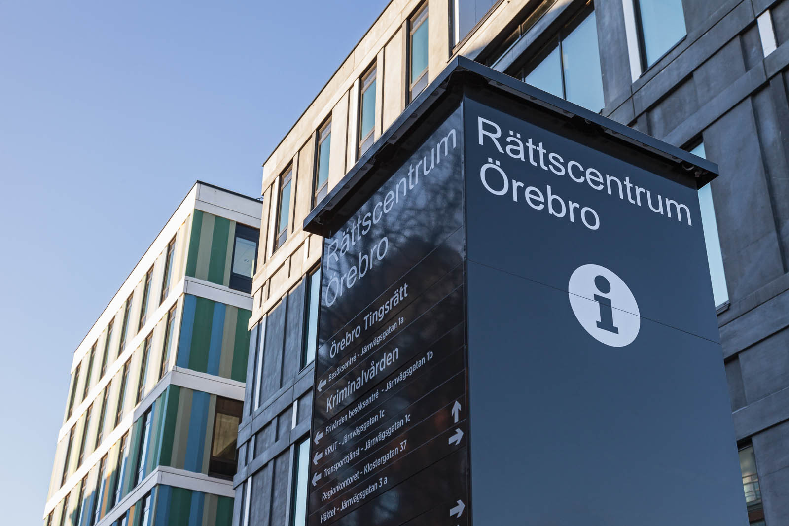 Information sign outside the district court in Örebro.